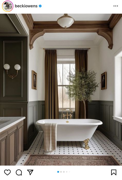 English Country Bathroom, Tub Bathroom Ideas, Clawfoot Tub Bathroom, Warm Bathroom, Neutral Bathroom, Pretty Bathrooms, Country Bathroom, Bathroom Inspiration Decor, Elegant Bathroom