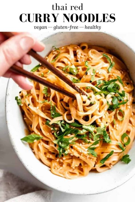 Red Curry Noodles, Bowl Of Noodles, Asian Noodle Recipes, Asian Noodle, Curry Noodles, God Mat, Vegan Pasta, Noodle Dishes, Noodle Recipes