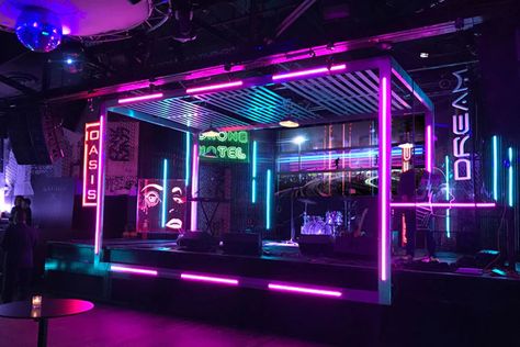 Concert Stage Design, Nightclub Design, Neon Noir, Uv Black Light, Black Light Fixture, New Retro Wave, Neon Aesthetic, Stage Set, Decoration Inspiration