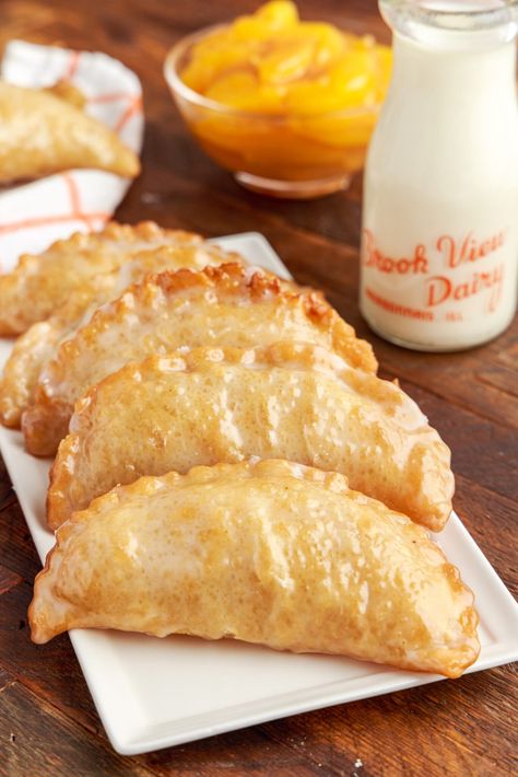 Peach Hand Pies - My Incredible Recipes Peach Hand Pies, Mini Cherry Pies, Portable Dessert, Peach Pie Filling, Hand Pie Recipes, Homemade Vanilla Ice Cream, Hand Pie, Easy To Make Desserts, Pastry Crust