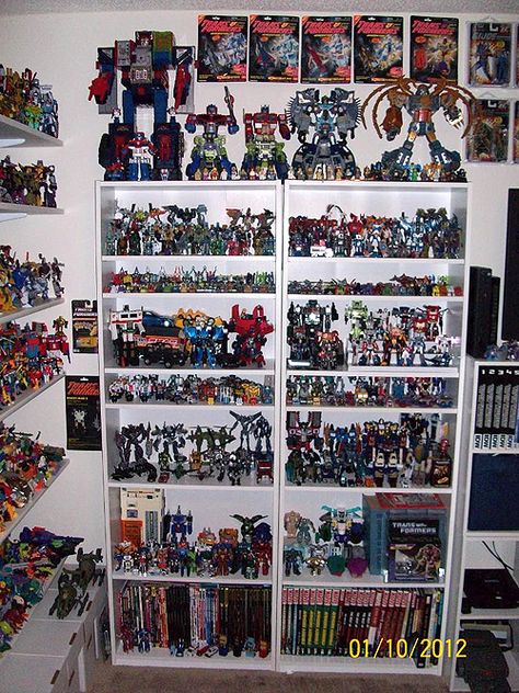 Pop Shelves, Toy Collection Room, Funko Pop Shelves, Transformers Figures, Toy Collection Display, Nerd Home, Geek Room, Nerd Room, Transformers Collection