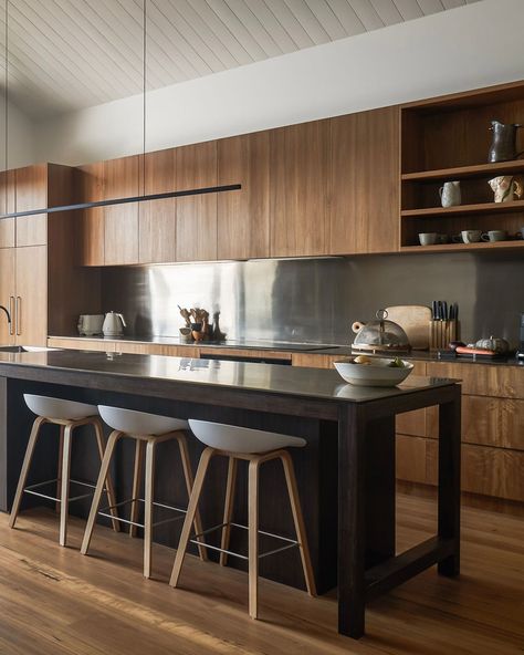 Project Detail | Burbi⁠ ⁠ Celebrating natural textures, the kitchen blends dual toned timbers to create a modern sensibility that still feels at home in the project’s natural surroundings.⁠ ⁠ Build by @webberbuild_⁠ Design by @breathearchitecture⁠ Photography by @andymacpherson.studio ⁠Windows by @_byronglass_⁠ Kitchen by @customkitchens_qld⁠ Paint by @plan_a_painting ⁠ Timber Kitchen, The Project, Natural Texture, The Kitchen, Kitchens, To Create, At Home, Paint, Texture