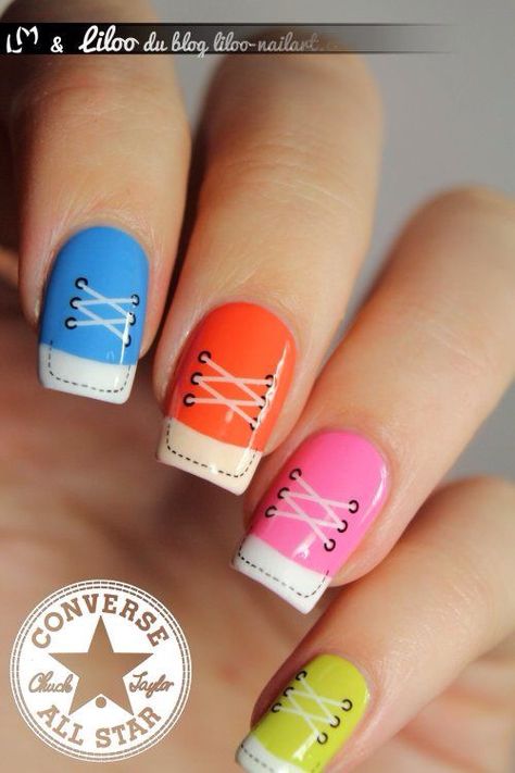 Pretty nails Converse Nail Art, Art Converse, Sneaker Nails, Converse Nails, Shoe Nails, School Nails, Nail Polish Designs, Cool Nail Designs, Nail Art Inspiration