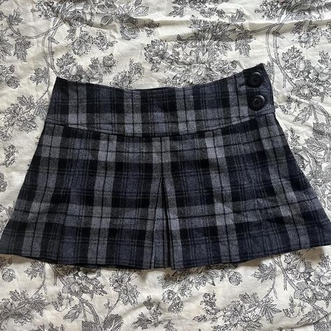 Look what I just found on Depop 🙌 https://depop.app.link/CuHT1cUPozb Mini Skirt Vintage, Fitted Vintage Mini Pleated Skirt, Vintage Mini Skirt With Pockets, Vintage Mini Pleated Skirt, Retro Plaid Mini Bottoms, Mini Skirt Depop, Plaid Pleated Mini Skirt, Skirt With Buttons, Downtown Outfits