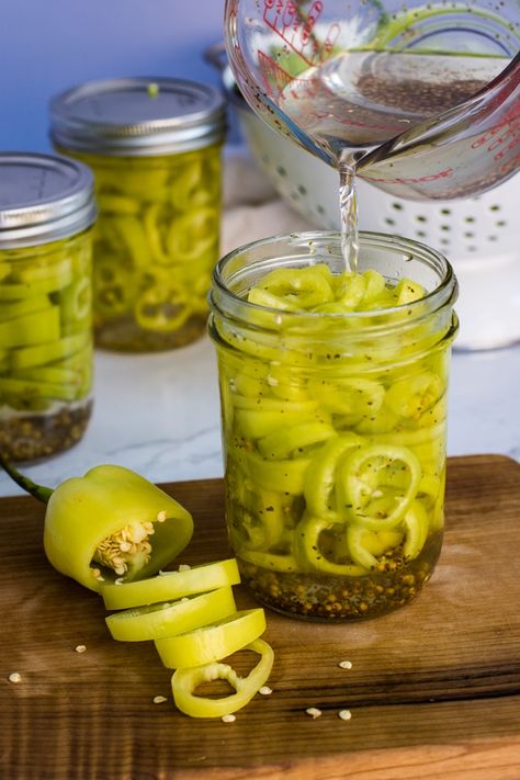 Pickled Sweet Banana Peppers Recipe Canning, Pickled Cubanelle Peppers, Sweet Banana Pepper Relish, Freezing Stuffed Peppers, Pickel Peppers, Easy Pickled Banana Peppers, Pickles Peppers, Pickling Banana Peppers Canning, Different Pickle Recipes