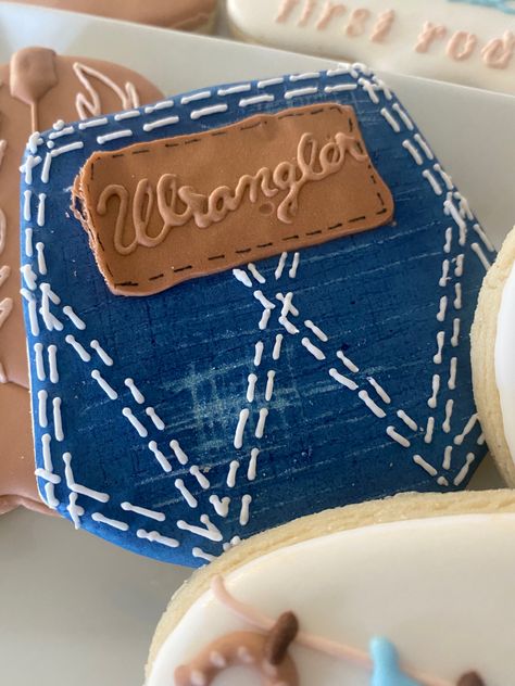 Wrangler Pocket Cookies, Wrangler Birthday Party, Wrangler Cookies, Denim Cookies, First Rodeo Cookies, Cookie Flips, My First Rodeo Cake, Rodeo Cookies, Rodeo First Birthday