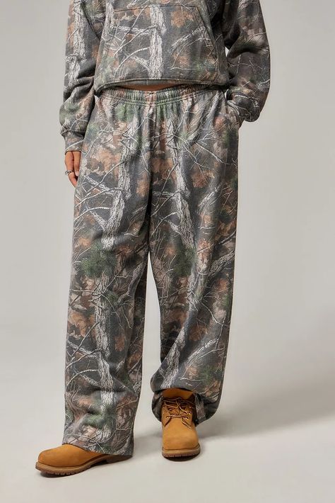 BDG Hunter Camo Baggy Jogger | Urban Outfitters UK Baggy Joggers, Airport Fit, Comfy Sweats, Airport Fits, Camo Outfits, Camo Joggers, Bdg Jeans, Realtree Camo, September 17