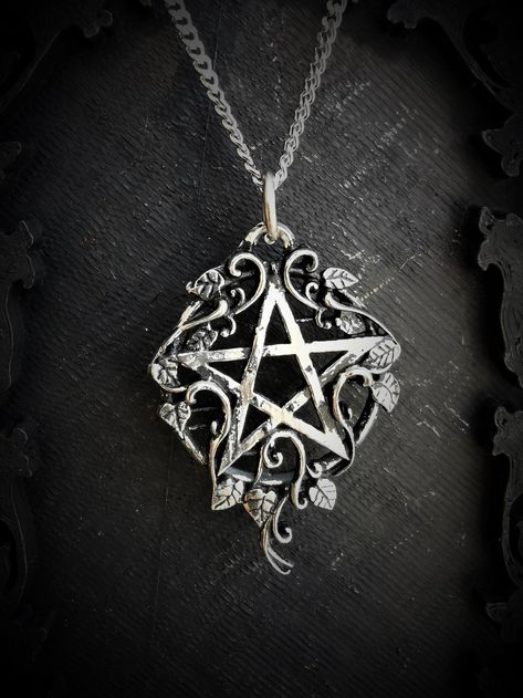 Pentagram Necklace, Pentagram Pendant, Wiccan Jewelry, Heart Shaped Pendant Necklace, Gothic Necklace, Heart Shape Pendant, Geometric Jewelry, Memorial Jewelry, Gothic Jewelry