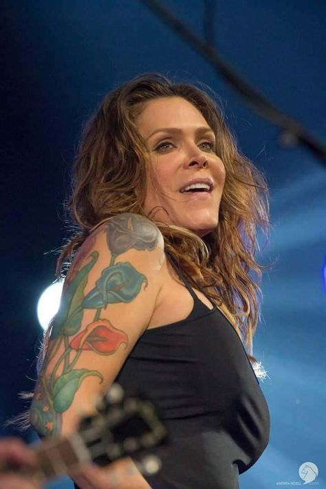 Beth Hart, Women Of Rock, Blues Artists, Rock Legends, Good Music, Angeles, Music, Los Angeles