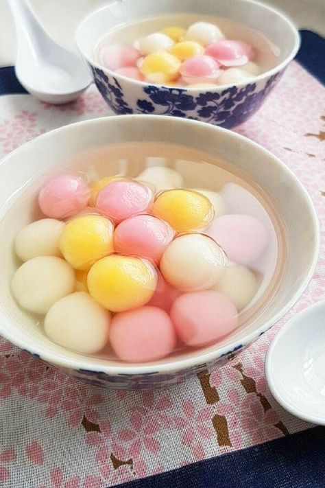 31 Chinese Dessert Recipes You Must-Try - Yum Of China Tang Yuan Recipe, Dongzhi Festival, Chinese Dessert Recipes, Glutinous Rice Balls, Desserts Japonais, Tang Yuan, Asian Dessert Recipes, Solstice Celebration, Ginger Syrup