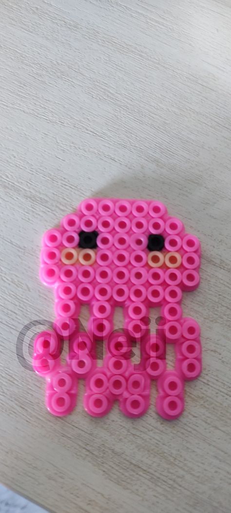 Jellyfish Perler Bead Patterns, Jellyfish Perler, Melt Beads, Kandi Ideas, Perler Crafts, Melty Beads, Melting Beads, Perler Patterns, Perler Bead Patterns