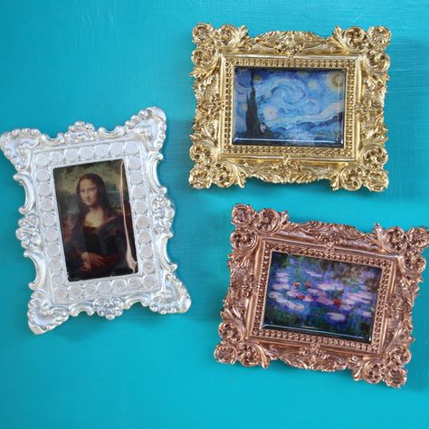 Ornate Mini Resin Frame Works of Art Magnets DIY Diy Resin Magnets, Magnets Diy, Art Magnets, Diy Resin Mold, How To Make Resin, Diy Xmas Gifts, Resin Frame, Fabric Wall Decals, Diy Picture Frames