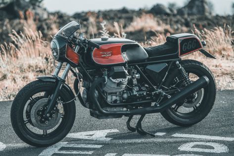 Wicked Goose: 1100cc Moto Guzzi Café Racer – BikeBound Ducati Desmo, Moto Guzzi Cafe Racer, Sport F1, Italian Motorcycles, Cafe Racer Motorcycle, Moto Guzzi, Italian Style, Ducati, Italian Design