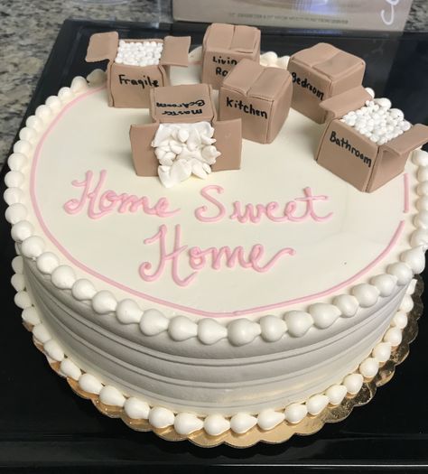 House Warming Party Ideas Decorations First Home, Moving Cake Ideas, New Home Cake Designs, Housewarming Cake Ideas, Moving Cake, Home Sweet Home Cake, New Home Cake, House Warming Cake, Housewarming Cake