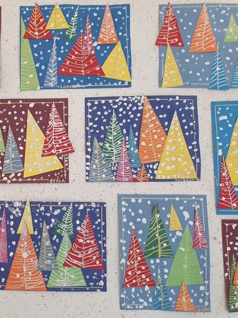 Paper Christmas Trees, Jul Diy, Winter Art Lesson, Christmas Art Projects, Winter Art Projects, Winter Kindergarten, Preschool Christmas Crafts, Christmas Kindergarten, Ideas Craft