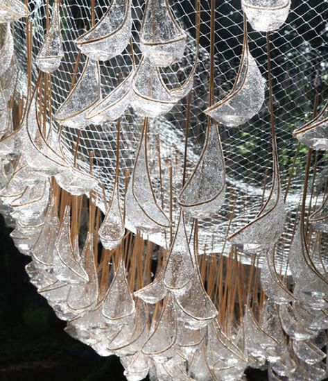 Rain Turns This "Abandoned" Chandelier Into Glittering Masterpiece. – InspireMore Redmond Washington, Wooden Structure, Water Reservoir, Rain Water Collection, Nature Water, Sculpture Park, Human Hand, Easy Woodworking Projects, Paper Sculpture