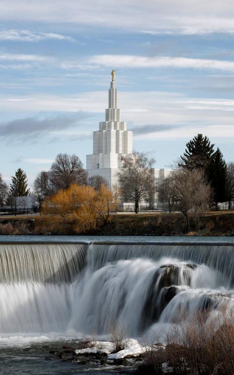 Idaho Falls Idaho Temple Idaho Falls Temple, Lds Temple Pictures, Temple Pictures, Church Pictures, Idaho Falls, Lds Church, Church Of Jesus Christ, Lds Temples, Gospel Of Jesus Christ