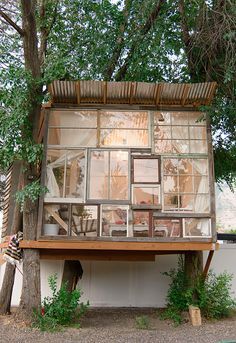 Treehauslove:Quinn’s Treehouse. Made only from recycled... Wooden House Design, Tree House Diy, Houses Ideas, Tree House Designs, Tree Houses, Window Wall, Play Houses, Future House, Glamping