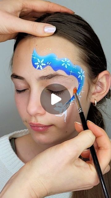 One Minute Face Painting Designs, Girl Face Paint, Colorful Face Painting, Fairy Face Painting Ideas, How To Face Paint Step By Step, Elsa Face Paint, Fairy Face Painting, Face Paint Videos, Face Painting Videos