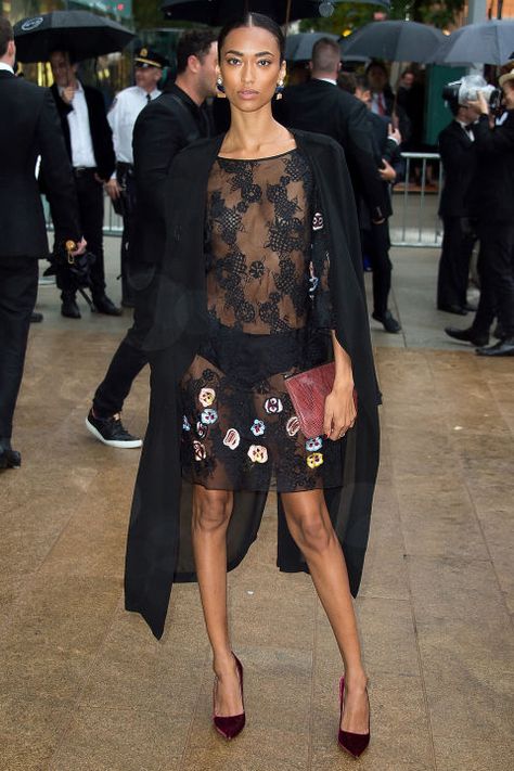 Anais Mali in Sophie Theallet. Sophie Theallet, Little Black Cocktail Dress, Little Black Dresses, Solange Knowles, Fashion Week 2016, Dress 2015, Black Cocktail Dress, Black Dresses, New York Fashion Week