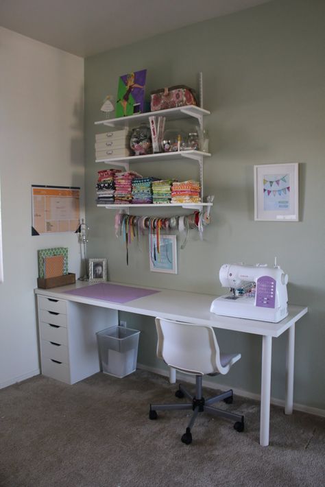 Small Office Inspiration, Mythical Land, Small Sewing Rooms, Most Pinned, Knitting Room, Sewing Station, Sewing Room Inspiration, Sewing Room Design, Work Stations