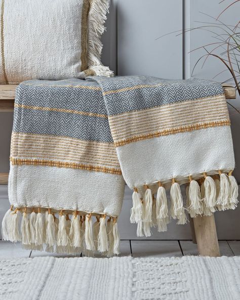 NEW | Textured Tassle Throw. An excellent choice if you're losing the battle to have the central heating on... Boho Blankets, Luxury Bedspreads, Velvet Bedspread, Living Room Throws, Grey Throw, Woven Throw Blanket, Manta Crochet, Quilted Bedspreads, Oversize Knit