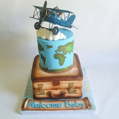 Around The World Cake, Airplane Birthday Cakes, Baby 2024, April Baby Shower, Travel Baby Showers, Travel Cake, Adventure Baby Shower, Airplane Birthday Party, Boho Travel