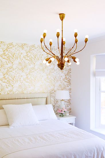 The Accent Wall. See more beautiful bedrooms in Vermont http://www.hickokandboardman.com/vermont-property-search-results.html?&sf_typeRes=Residential&sf_typeCondo=Condo&searchType=advanced&sf_keyword=bedrooms&sortBy=cbhb_down White Gold Bedroom, Gold Bedroom, Bedroom Accent, Wall Bedroom, Wallpaper Accent Wall, Metallic Wallpaper, Wallpaper Bedroom, Contemporary Bedroom, White Bedroom