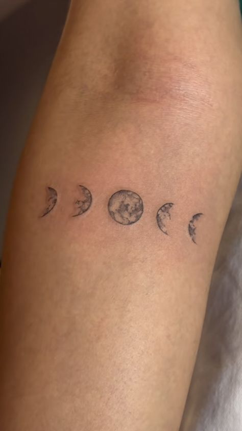 Tiny Full Moon Tattoo, Dancing Moon Tattoo, Stages Of The Moon Tattoo, Feminine Space Tattoos, Night Themed Tattoo, Moonphase Tattoo Design, Subtle Witch Tattoo, Behind Ear Tattoo Moon, Moon Tattoo Unique