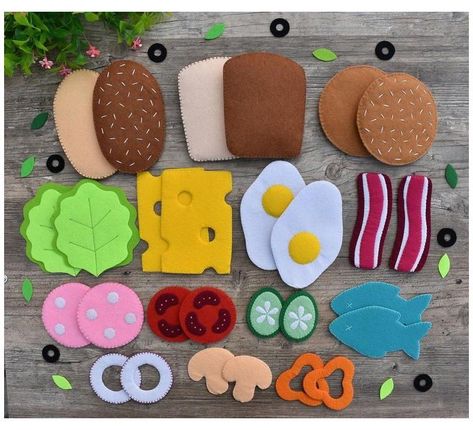 sewing toys patterns Felt Sandwich, Felt Food Pattern, Felt Food Diy, Felt Food Patterns, Baby Mobil, Felt Play Food, Felt Crafts Diy, Food Patterns, Toy Food