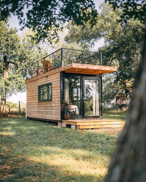 Build Your Own Cabin, Shipping Container Cabin, Ecological House, Container Cabin, Shipping Container Home, Tiny House Inspiration, Vacation Cabin, Adventure Hiking, Casa Container