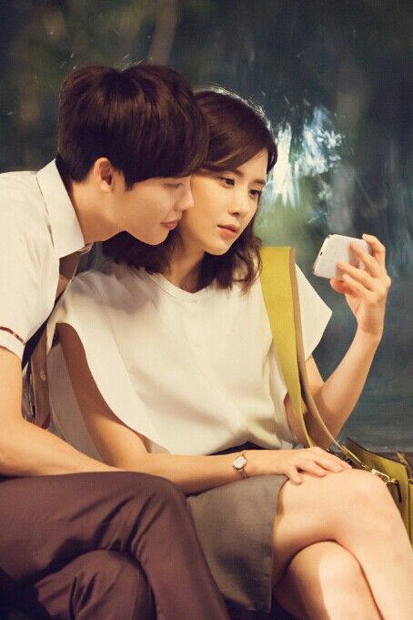 i hear your voice kdrama couple I Hear Your Voice Kdrama, Lee Jong Suk Model, Voice Kdrama, I Love Coffe, Lee Bo Young, Hear Your Voice, School 2013, Dramatic Classic, Best Love Stories