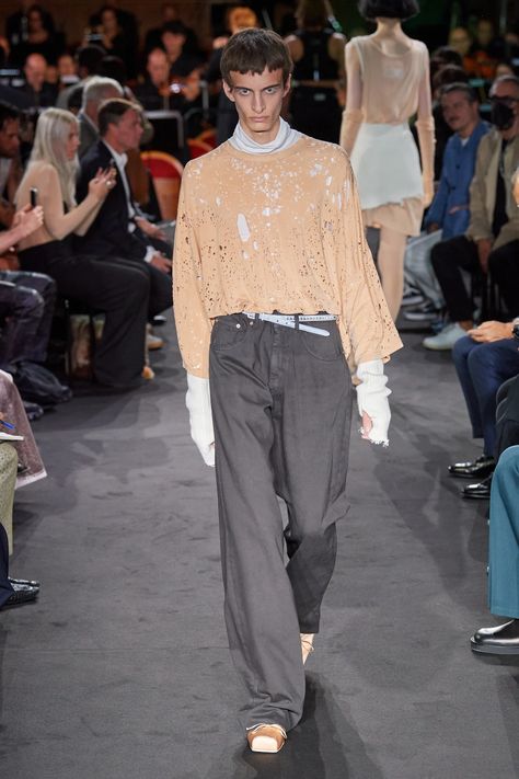 Margiela 2023, Spring 2023 Ready To Wear, 2023 Ready To Wear Collection, 2023 Ready To Wear, Camisole Dress, Mm6 Maison Margiela, Spring 2023, Fashion Show Collection, 2000s Fashion