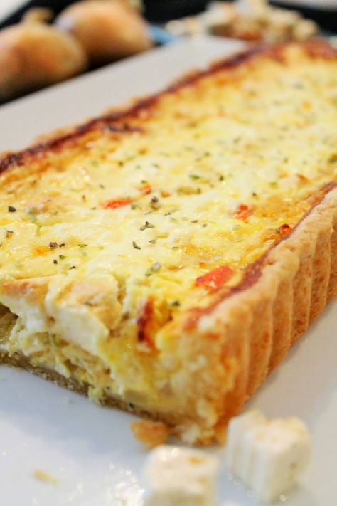 Pienet herkkusuut: Ihastuttava Feta-Broileri-piirakka Cheddar Bread Recipe, Savoury Pastry Recipe, Cheddar Bread, Savory Pastries, Finnish Recipes, Louisiana Recipes, Savory Pastry, Beer Bread, No Salt Recipes