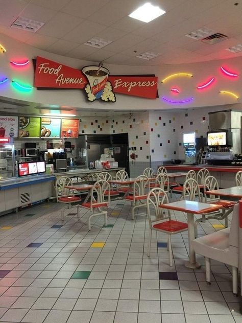 Target food court areas that looked like this: 25 More Very, Very Random Things You Haven't Thought About Since The '90s Vintage Mall, Nostalgic Pictures, Nostalgia Core, 2000s Nostalgia, Dreamcore Weirdcore, Weird Dreams, Food Court, Food Restaurant, Fast Food Restaurant