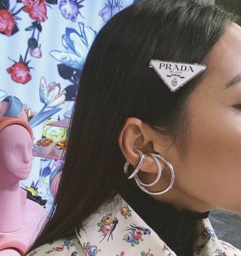 M I C H E A L L A✨ on Twitter: "prada hair clips… " Yoyo Cao, Prada Aesthetic, Everyday Boots, Fashion Buyer, Girl Day, Shopping Hacks, Barrettes, Ear Cuff, Piercings