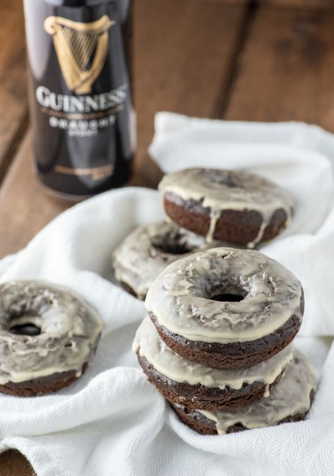 These baked chocolate donuts get some moisture and flavor from Guinness beer and then are dipped in a sweet Baileys glaze that puts them over the top. #guinnesschocolatedonuts #guinnessdonuts #chocolatedonuts #bakeddonuts #guinnessrecipe | chiseslandfork.com Baileys Ice Cream Recipe, Baileys Glaze, Donat Glaze, Guinness Recipes, Guinness Chocolate, Guinness Beer, Boozy Desserts, Homemade Donuts, Doughnut Recipe