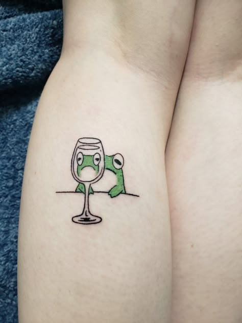 Frog Wine Glass Tattoo, Glass Frog Tattoo, Rain Frog Tattoo, Frog Tattoo Traditional, Frog Tattoo Ideas, Dumbest Tattoos, Tattoos For Siblings, Matching Tattoos For Siblings, Chameleon Tattoo