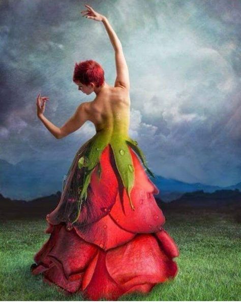 Flower Costume, Flower Fashion, Surreal Art, Wearable Art, Surrealism, Flower Art, Beautiful Art, Red Dress, Fantasy Art