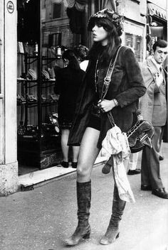 Grace Slick .. cool boots Jane Birkin Style, Louise Ebel, Harry Clarke, Grace Slick, 70s Vintage Fashion, 60s 70s Fashion, Fashion 70s, Serge Gainsbourg, Lou Doillon