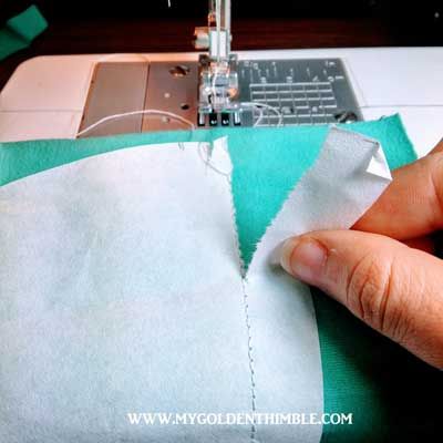 Sewing Spandex, Serger Machine, Sewing Alterations, Sewing Lessons, Sewing Studio, How To Sew, Sewing Basics, Sewing Accessories, Handmade Knitting