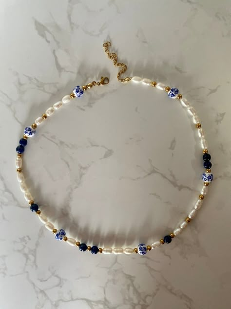 Pearl And Beaded Necklace, Bead Necklace Stack, Necklace Natural Stones, Blue Beaded Necklace With Pearls, Blue Stone Jewellery, Elegant Beaded Jewelry, Pearl And Bead Necklace, Blue Pearl Necklace, Gold Pearl Necklace With Colorful Beads