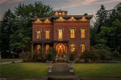 This 150-Year Old Berea Mansion Built by a Sandstone Tycoon Is On The Market For $750,000 Holly Springs Mississippi, Cleveland Metroparks, Luxurious Mansion, Backyard Trees, Rocky River, Mansions For Sale, Summer Kitchen, Old House Dreams, Brick House