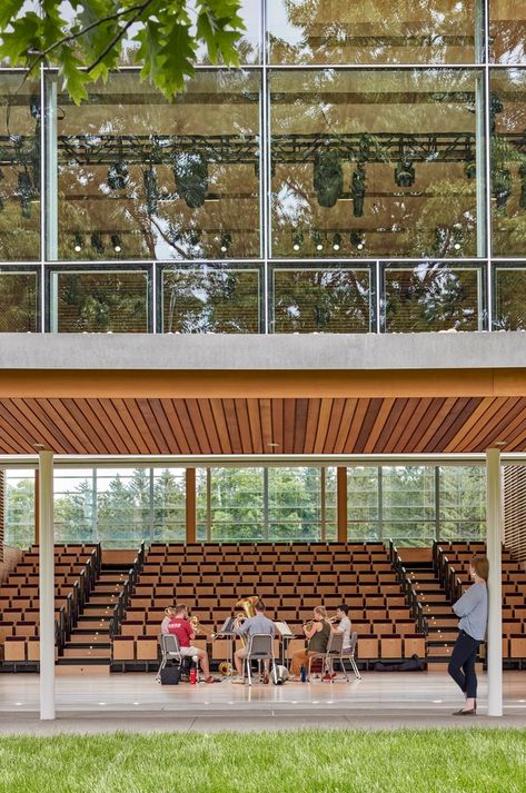 Gallery of Boston Symphony Orchestra’s Linde Center Opens at Tanglewood - 11 Outdoor Auditorium Architecture, Open Auditorium Design, Music Venue Architecture, Indoor Outdoor Architecture, Open Auditorium, School Art Gallery, Precedent Study, Auditorium Architecture, Graduation Inspiration