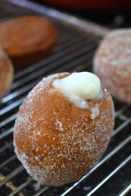 Haupia Cream Filling, Haupia Sauce, Malasadas Recipe Hawaii, Doughnut Filling, Island Desserts, Haupia Recipe, Malasadas Recipe, Hawaiian Dessert Recipes, Hawaiian Breakfast