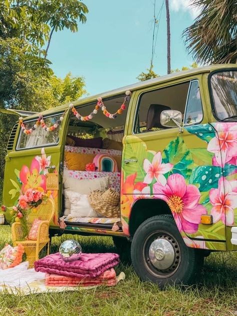 Combi Hippie, Camper Diy, Kombi Motorhome, Hippie Car, Kombi Home, Hippie Bus, Volkswagen Van, Vintage Vw Bus, Combi Volkswagen