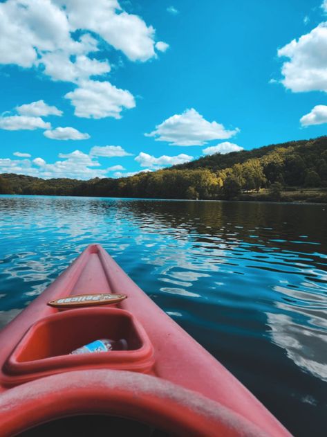 Lakeside Kayaking, Pins, Kayaks