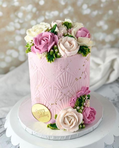 NY CAKE on Instagram: “🌸 Floral Birthday Cake 🌸. By @saucybakes LEAP YEAR BIRTHDAY 🌸 Some pink buttercream flowers to celebrate the lovely…” Leap Year Birthday Cake, Floral Birthday Cake, Leap Year Birthday, Pink Buttercream, Leap Year, Floral Birthday, Buttercream Flowers, Vanilla Cake, Butter Cream