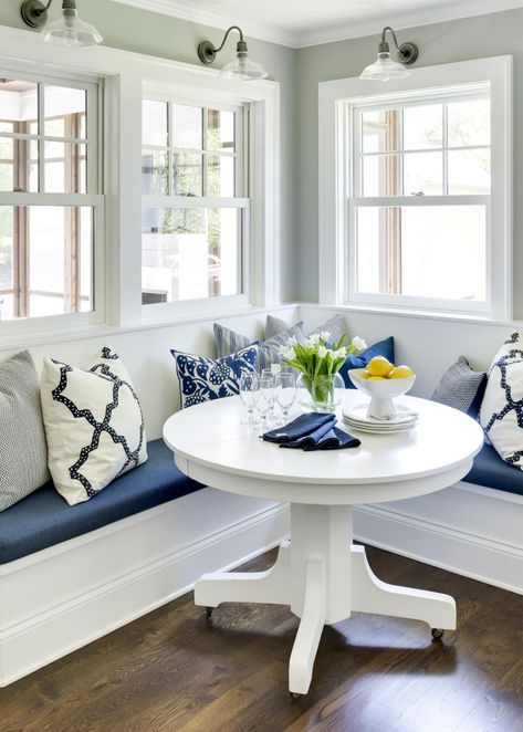 Pictures of Beautiful Kitchen Table Design Ideas From HGTV | HGTV Seating In Kitchen, Modern Breakfast Nook, Banquette Ideas, Kitchen Booths, Decorating Rooms, Banquette Seating In Kitchen, Upholstered Banquette, Nook Table, Kitchen Breakfast Nooks