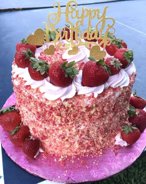 Hampton Roads Restaurants - Take Out, Delivery & Dine In Options | My brother is craving this strawberry crunch cake… tastes exactly like the ice cream bar | Facebook Strawberry Ice Cream Cake Birthdays, Strawberry Crunch Cake Birthday Cake, Strawberry Crunch Cakes, Strawberry Cheesecake Crunch Cake, Redecorating Store Bought Cakes, Pink Ice Cream Cake, Cosmos Cake, Strawberry Oreo Cheesecake, Strawberry Ice Cream Cake